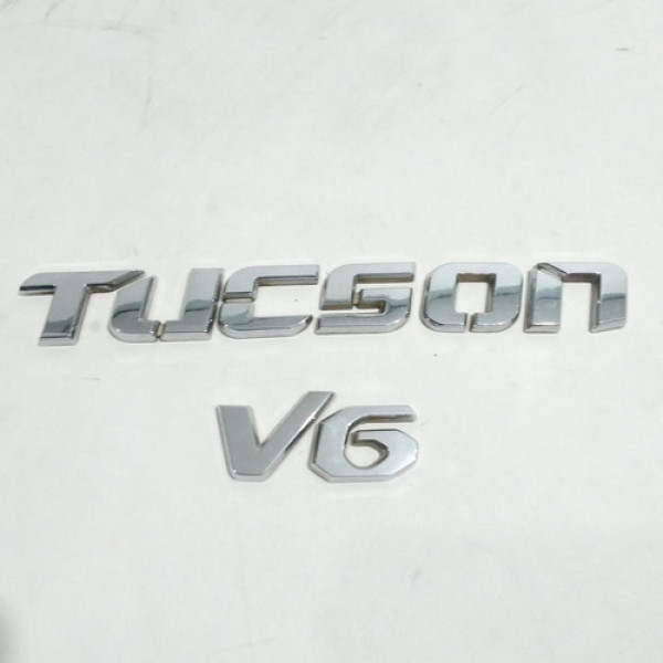 Emblema Tampa Traseira Hyundai Tucson 2005 Sku 58621