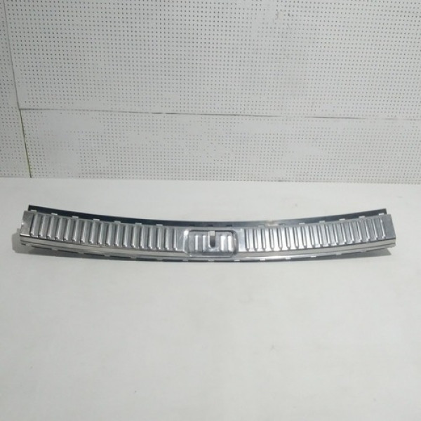 Revestimento Int Central Painel Tras Touareg 2011 Sku 62041