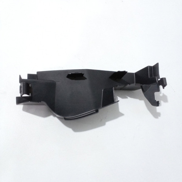 Defletor Acabamento Do Radiador L Dir Gla 200 2016 Sku 65435