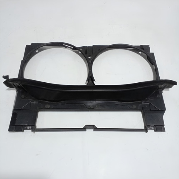 Defletor Da Ventoinha C180 1997 Sku 65894