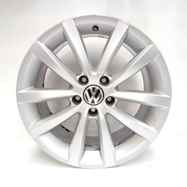 Roda Dianteira Esquerda Passat 2.0 Tsi 2012 Sku 63268 Prateado