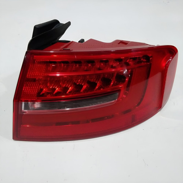 Lanterna Traseira Direita Audi A4 2.0 Turbo 2014 Sku 53373 Direito Vermelho