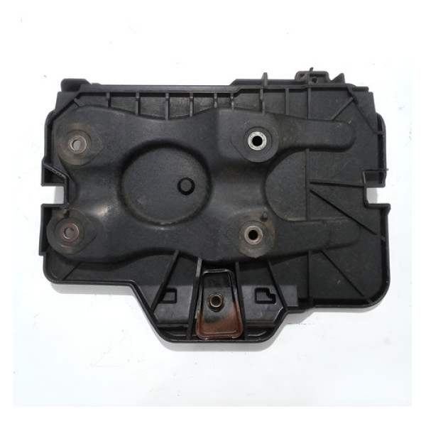 Suporte Da Bateria Do Motor A3 2005 Sku 65979 Direito