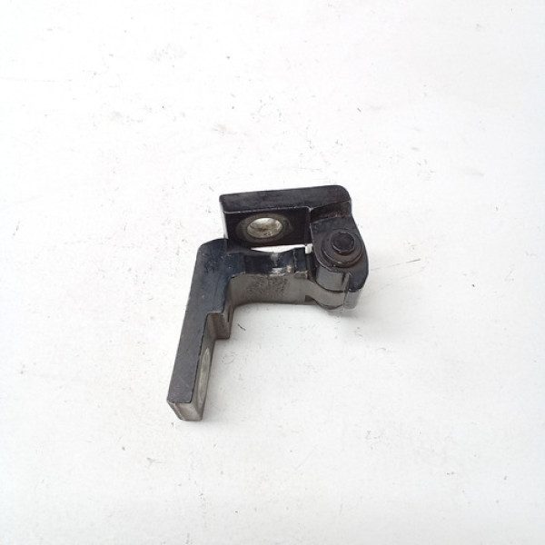 Dobradiça Superior Lado Esq Passat Variant 2001 Sku 64748