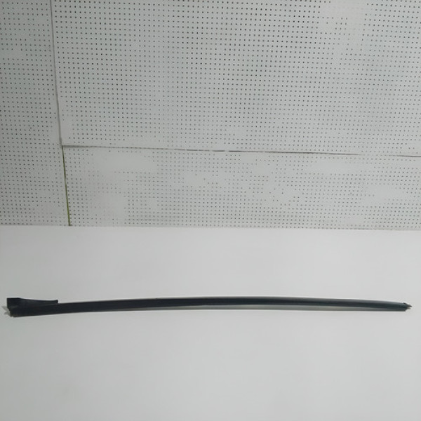 Pestana Lado Direito Do Parabrisa Azera 2011 Sku 61339 Preto