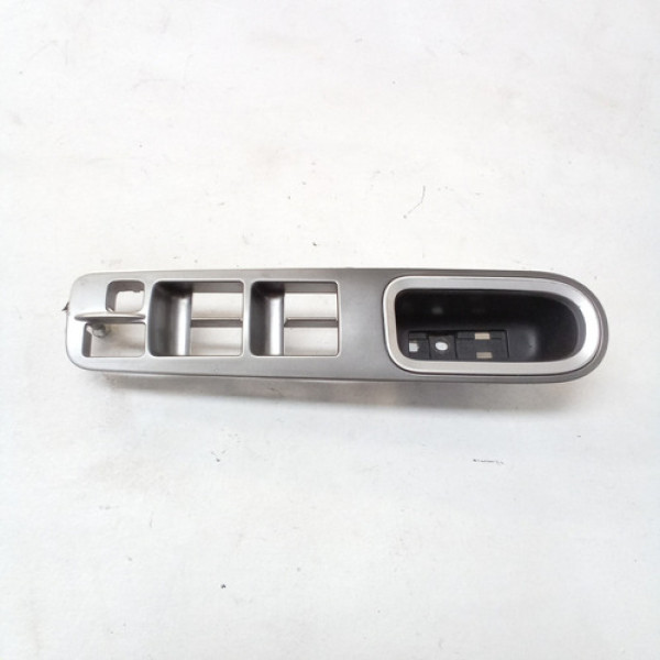 Acabamento Do Botão De Vidro Dian Esq Tribeca 2009 Cod 64280