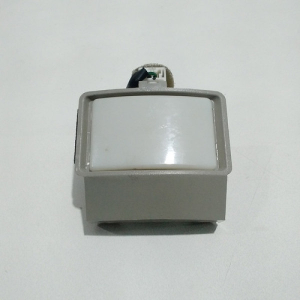 Luz De Cortesia Inferior Esquerdo Azera 2009 Sku 60193