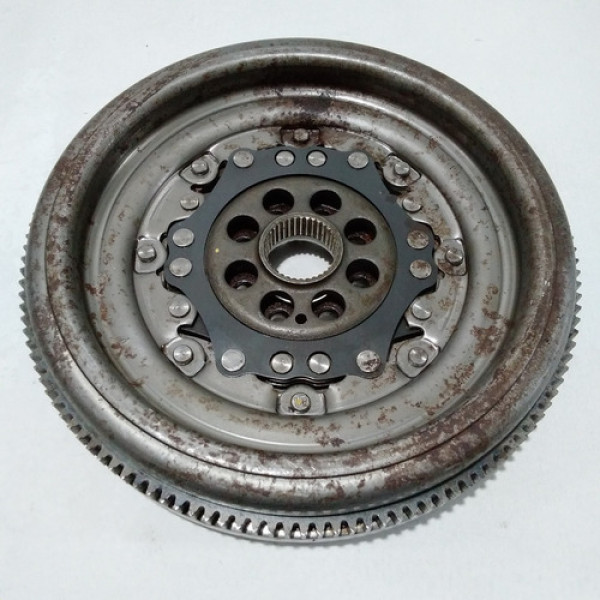 Volante Bimassa 8 Furos Audi A3 Sportback 2009 Sku 58468