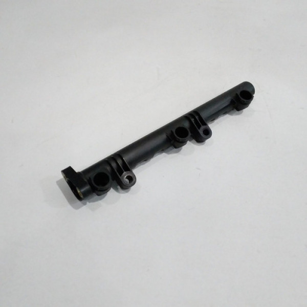Flauta Traseira Hyundai Santa Fé 2011 18460