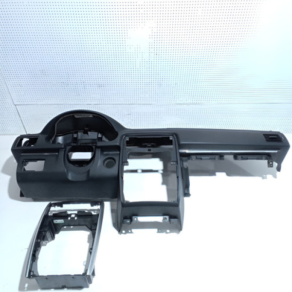 Capa De Painel B 200 2.0 2006 Sku 60455 Preto