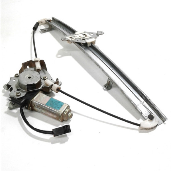 Máquina Vidro Dianteira Direita  - Nissan  Pathfinder  1999