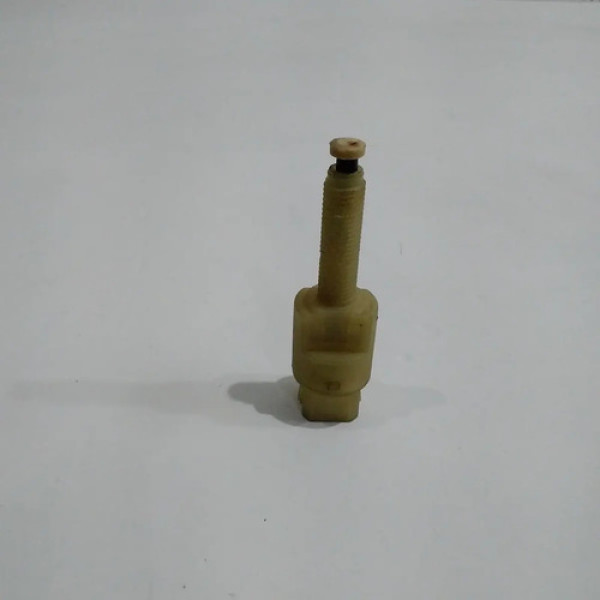 Sensor De Luz De Freio Volkswagen Passat 2001 54369