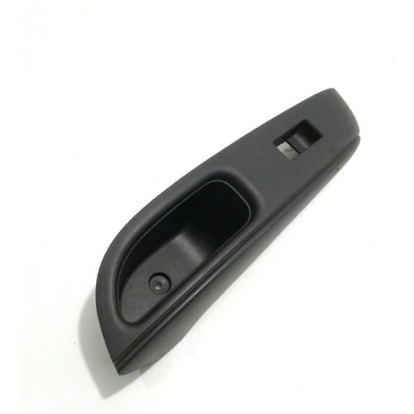 Acabamento Do Botão Vidro Tras/ Esq Versa 2013 Sku 47108