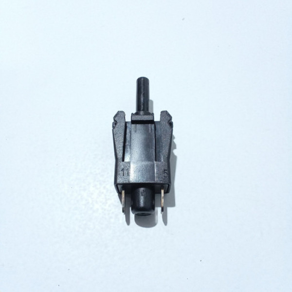 Interruptor Do Freio De Mão B 200 2.0 Tsi 2006 Sku 64811