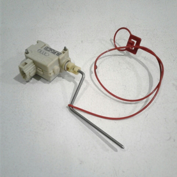 Trava Da Portiola Audi A4 2004 Sku 38100