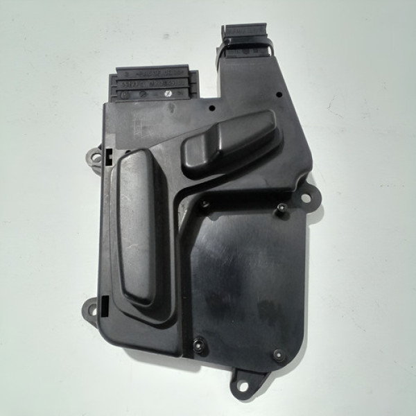 Botão Regulagem Do Banco Diant L Dir B200 2006 Sku 66100 Preto