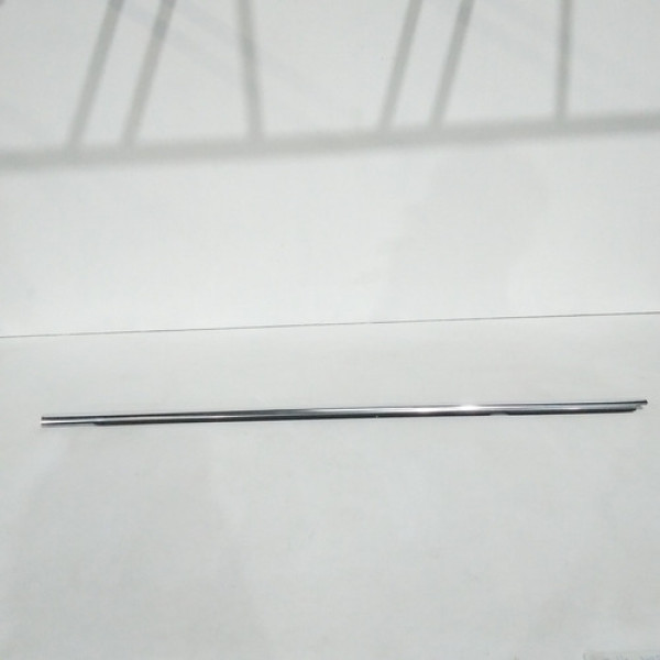 Pestana Externa Traseira Direita Passat 2.0 Tsi Cod 60052 Prateado