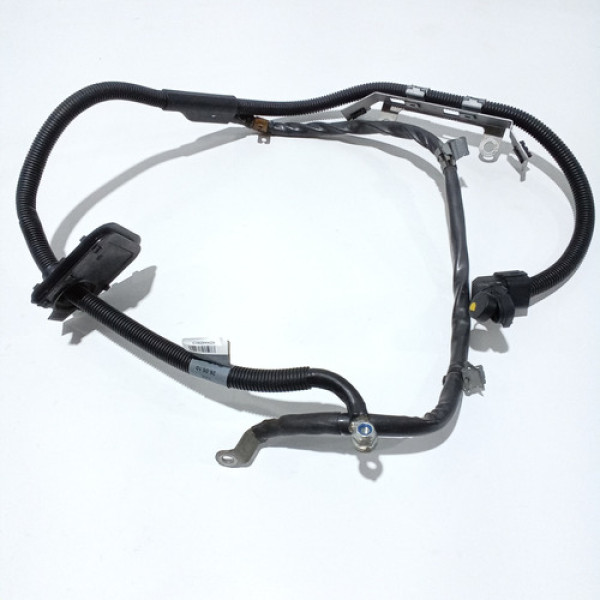 Cabo Positivo Do Motor De Arranque C180 2011 Cod 63559