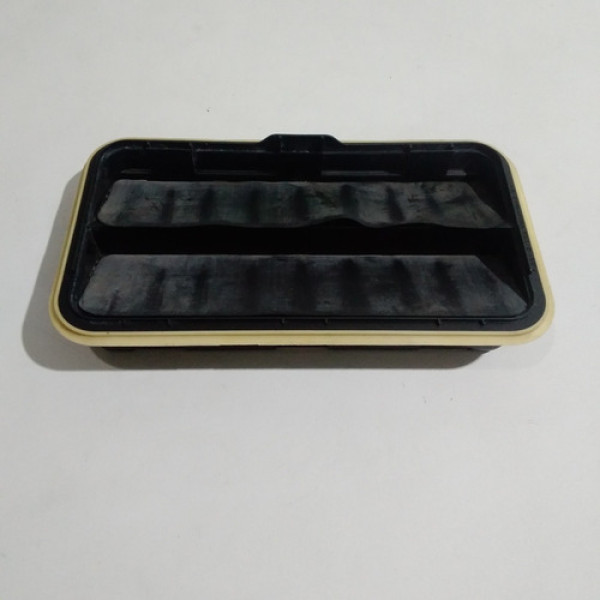 Difusor De Ar Lateral Traseiro Esq G.carnival 2009 Sku 61195