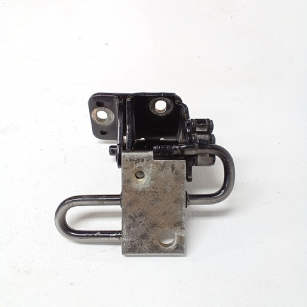 Dobradiça Inferior Da Porta Dian Dir Passat 2001 Sku 64736