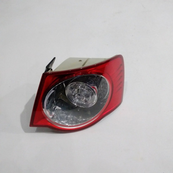 Lanterna Direita Volkswagen Jetta 2007 50729 Direito Vermelho