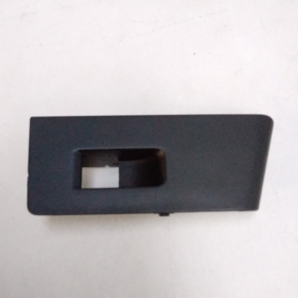 Acabamento Do Botão Traseiro Esquerdo Passat Tsi Cod 60080