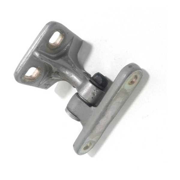 Dobradiça Inferior Porta Tras Dir  - Mercedes A190 2001