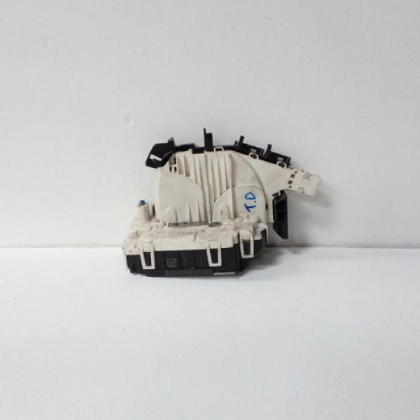 Fechadura Traseira Direita C180 Kompressor 2011 Cod 61007