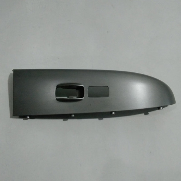 Acabamento Do Botão Dianteiro Direito Carnival Cod 58337