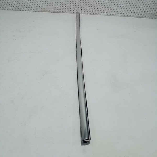 Friso Pestana Ext Da Porta Tras Dir Passat 2012 Sku 65292 Prateado