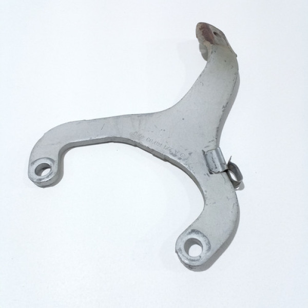 Suporte Do Coletor De Escape C180 Kompressor 2011 Sku 63556