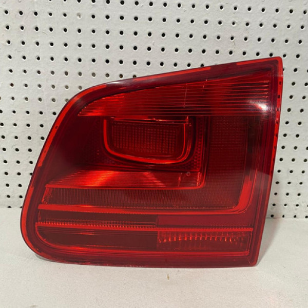 Lanterna Tampa Traseira Lado Direito Tiguan 2012 Sku 66247 Direito/passageiro Vermelho