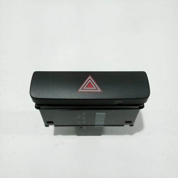 Botão Do Pisca Alerta Volkswagen Passat Tsi 2012 Sku 57631 Preto