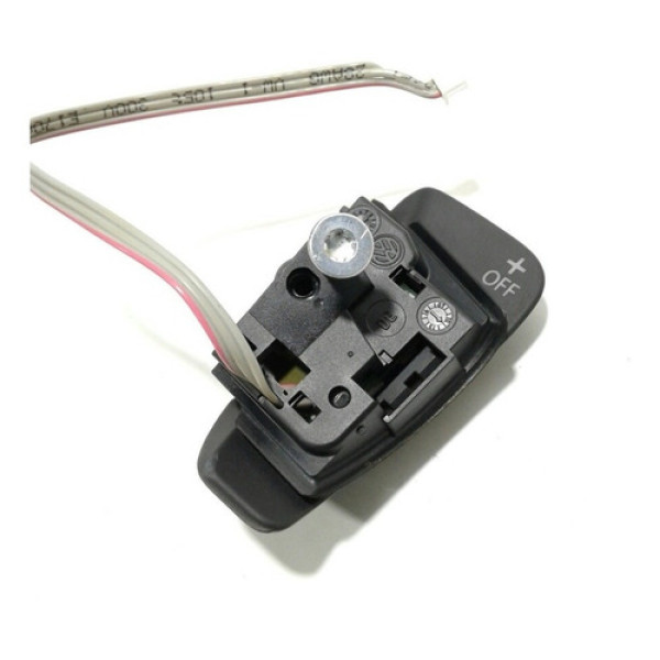 Borboleta Do Volante Lado Direito Passat 2011 Sku 46972