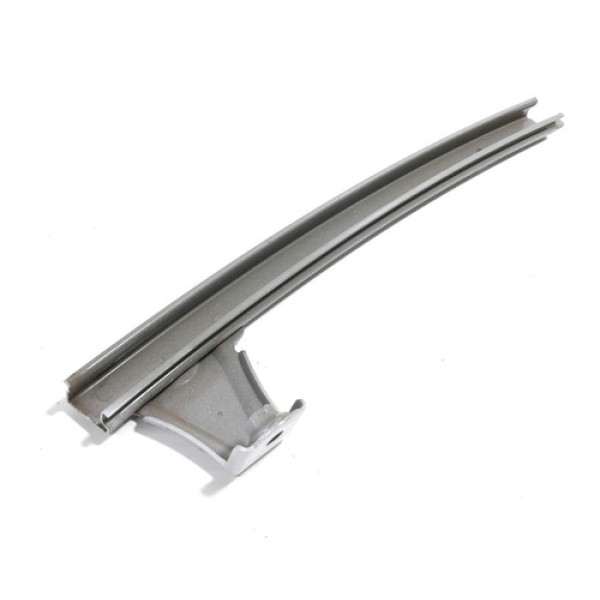 Canaleta Interna Dianteira Direita - Toyota - Corolla - 2016