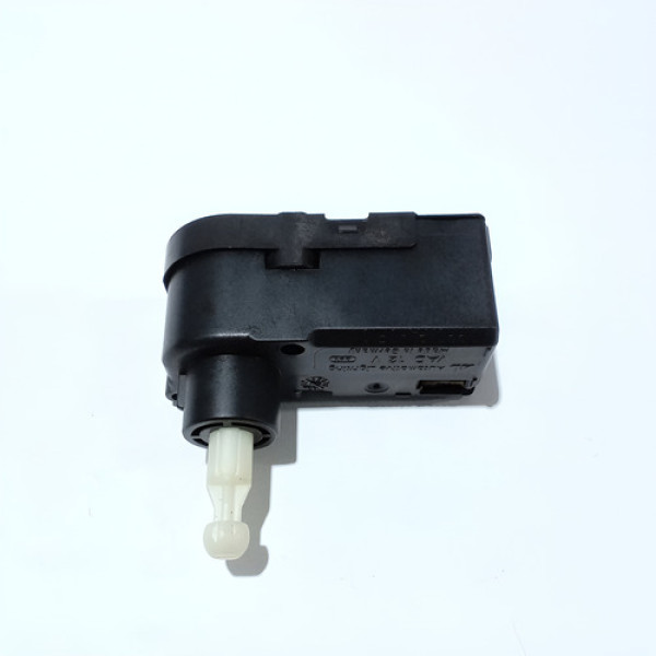 Motor Interno Do Farol Esquerdo C180 2011 Sku 63895 Esquerdo