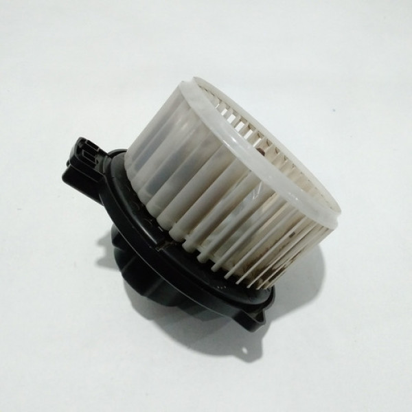 Eletroventilador Traseiro Kia G.carnival 2009 Sku 58134