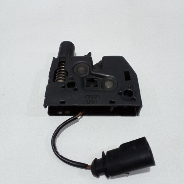 Fechadura Do Capô Lado Direito A1 1.4 Tfsi 2011 Sku 60602