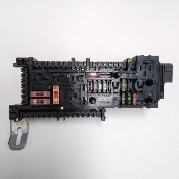 Caixa De Fusível Interna Traseira C180 2010/2011 Sku 61304