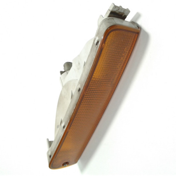 Pisca Parachoque Dianteiro Esq - Nissan - Pathfinder - 1999