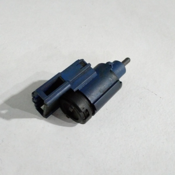 Sensor Luz De Freio Volkswagen New Beetle 2008 Sku 17758