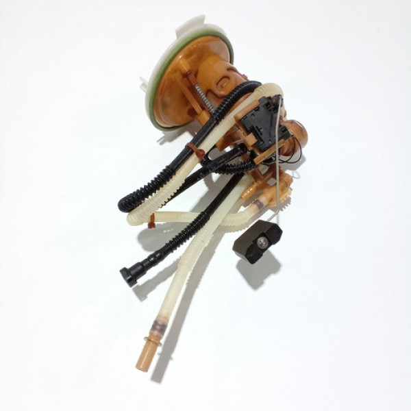 Bomba De Combustível Auxiliar C180 Kompressor 2011 Sku 64513