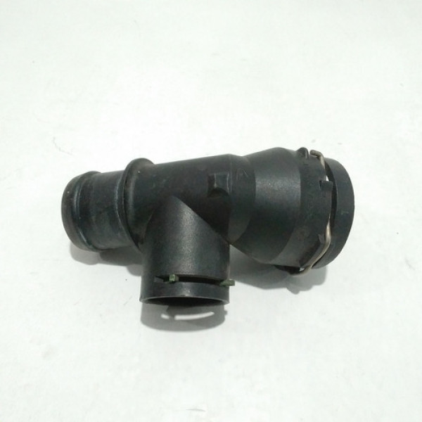 Conexão Da Mangueira Inferior Do Radiador Passat Cod 57913