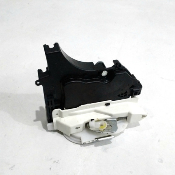 Fechadura Dianteiro Direito Mitsubishi Lancer 2018 50190