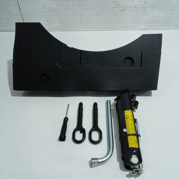 Caixa De Ferramentas Volkswagen Passat Tsi 2012 Sku 60939