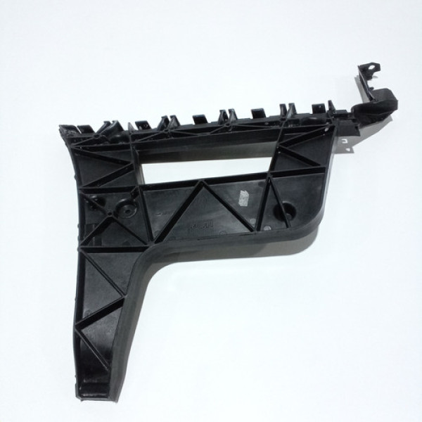 Guia Do Parachoque Traseiro Lado Esquerdo A4 2014 Sku 64492