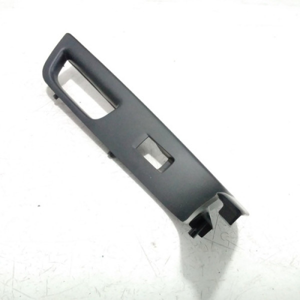 Acabamento Botão Vidro Tras/ Dir Lancer 2013 Sku 46693