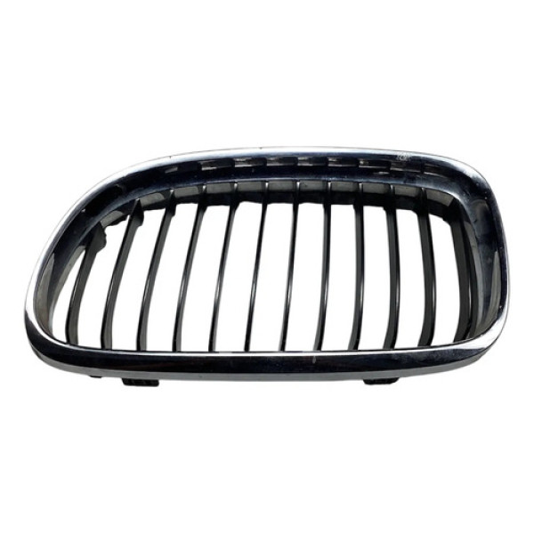 Grade Do Parachoque Dianteiro Lado Esquerdo Bmw 320i 2009 Prateado Regular