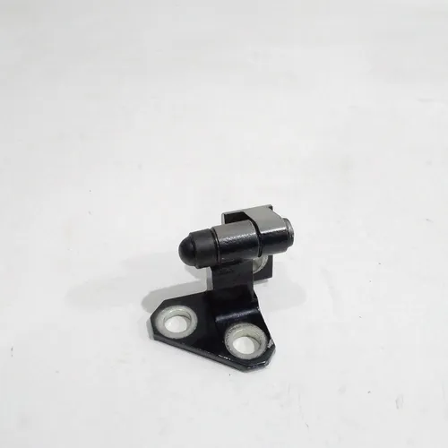 Dobradiça Superior Porta Traseira Direita Passat 2012 53981