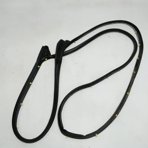 Borracha Da Porta Diant/esq Trailblazer 2013 Cod 56280